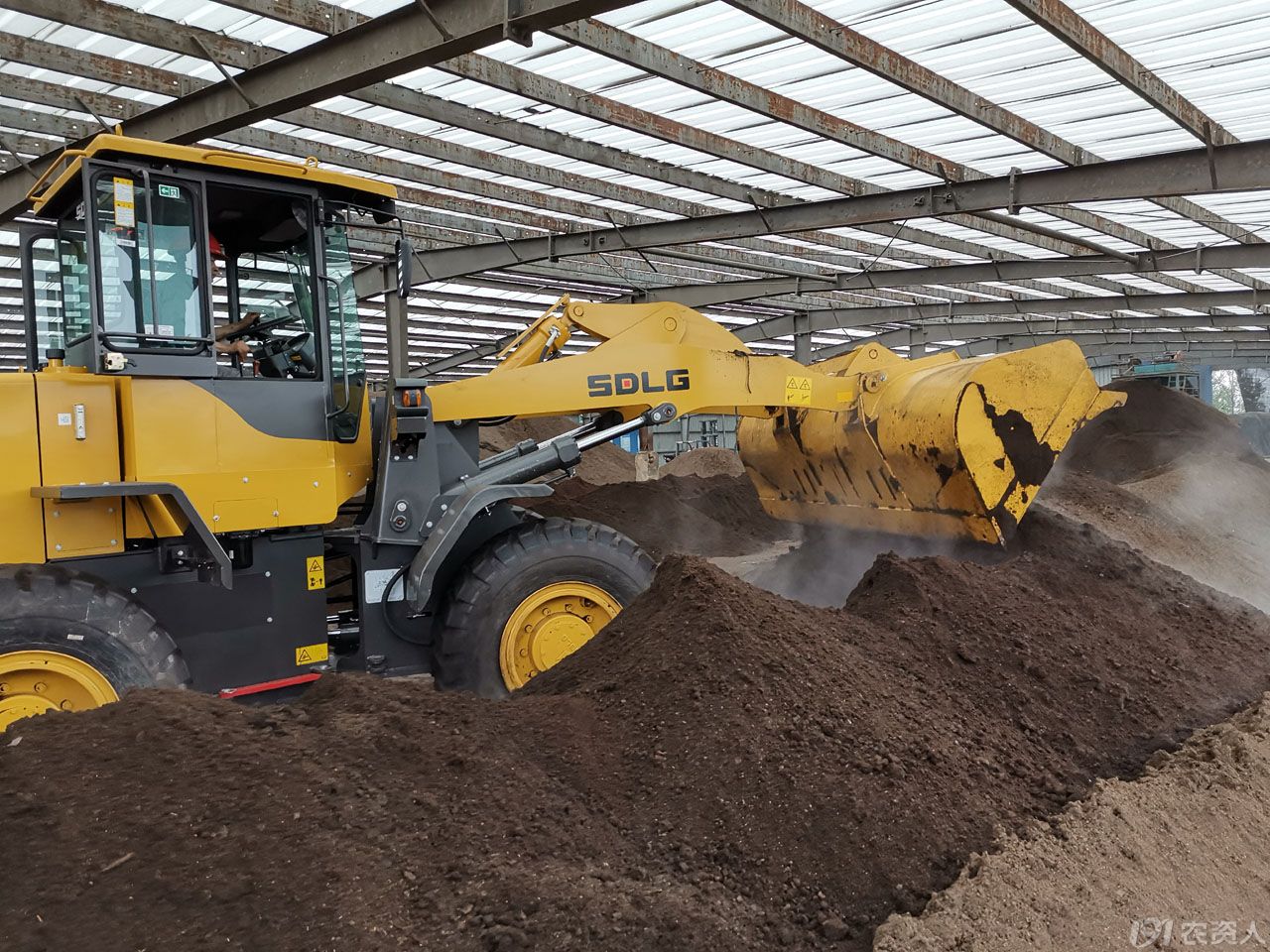 100元有机肥和化肥谁的养分数值高?