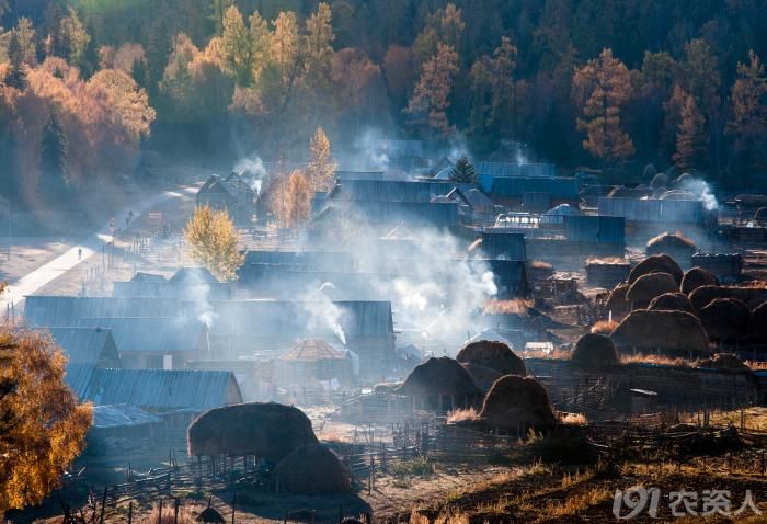 最美乡村炊烟袅袅你想起了什么